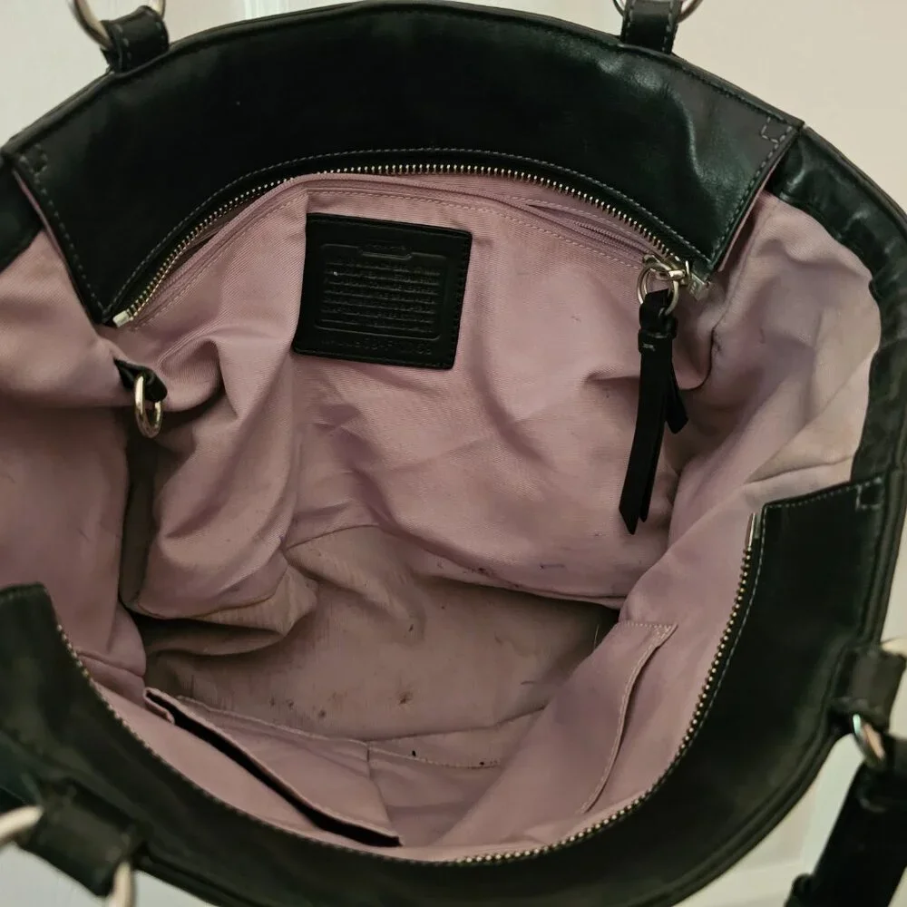 Vintage Coach Shoulder Bag in Black with Silver Hardware - Picture 9 of 10